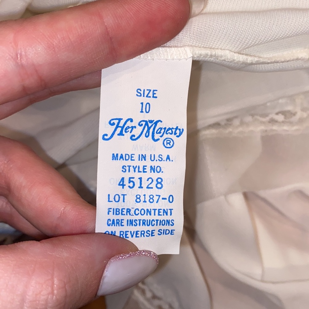 NWT~ VINTAGE 1960/1970s HER MAJESTY SLIP - Picture 7 of 8